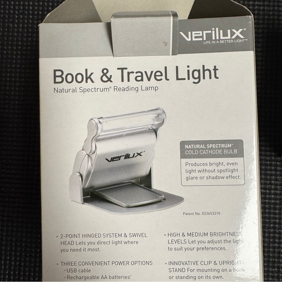 Verilux Full Spectrum Book and Travel Light 2 Level Brightness Protective Case - Picture 2 of 11